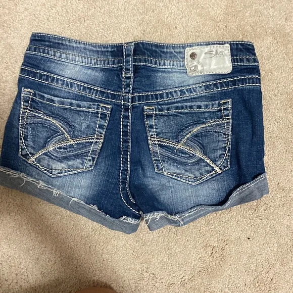 Silver jean shorts - Picture 2 of 4